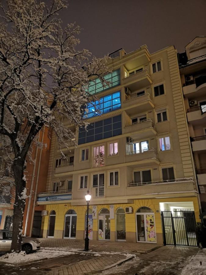 Appartamento Smiley 2 - Subotica Centar Esterno foto